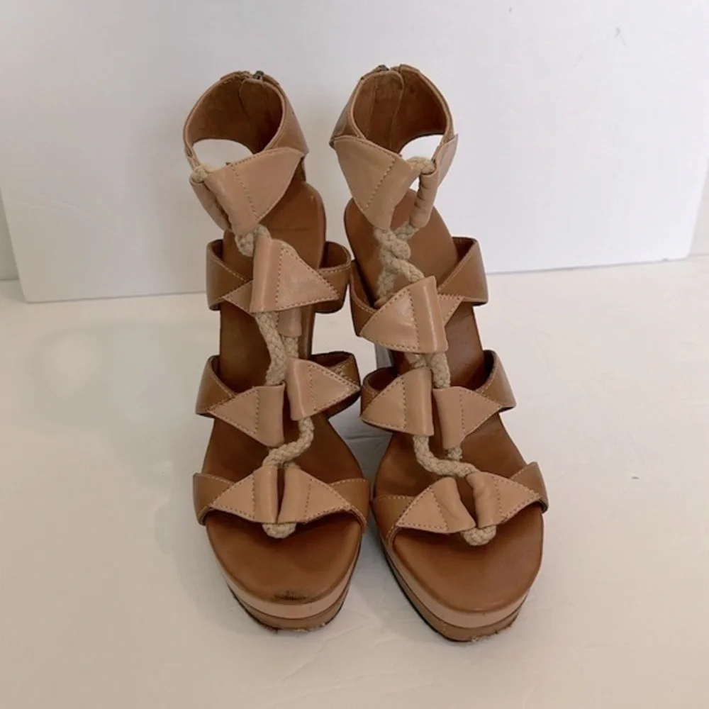 DVF Diane Von Furstenberg Theia wedge size 8
